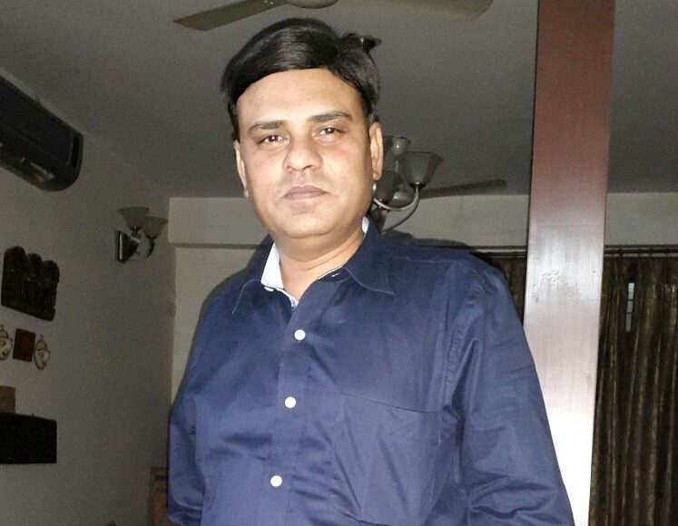 Best Cancer Doctor in Aligarh Oncologist Dr Mahesh Srivastava Aligarh Panna Lal Hospital