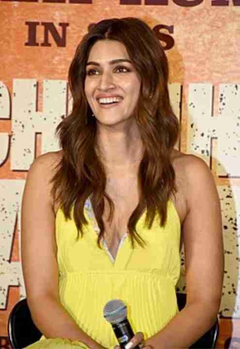 "Kriti Sanon: Unveiling the Charm of Bollywood's Leading Lady"