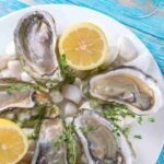 Learn about the 5 advantages of eating oysters, a super healthy food from the sea.