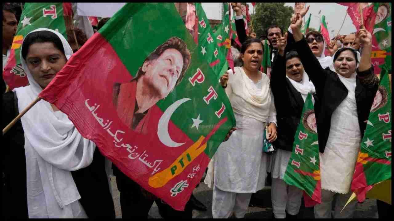 Pakistan: Candidates supported by Imran Khan's PTI officially join Sunni Ittehad Council