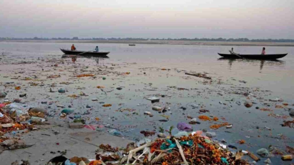 River Water Pollution: 5 Reasons Why You Should Avoid Taking a Bath in the Ganga