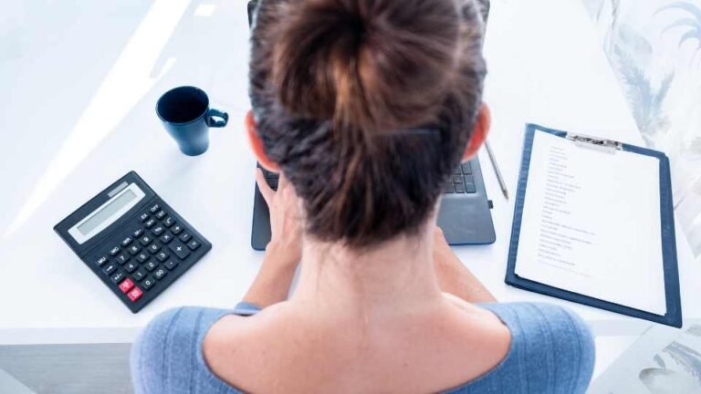 100 frases por el Día de la Secretaria