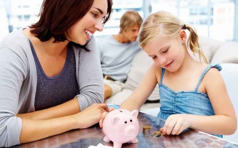 10 Effective Ways to Teach Your Child the Value of Money