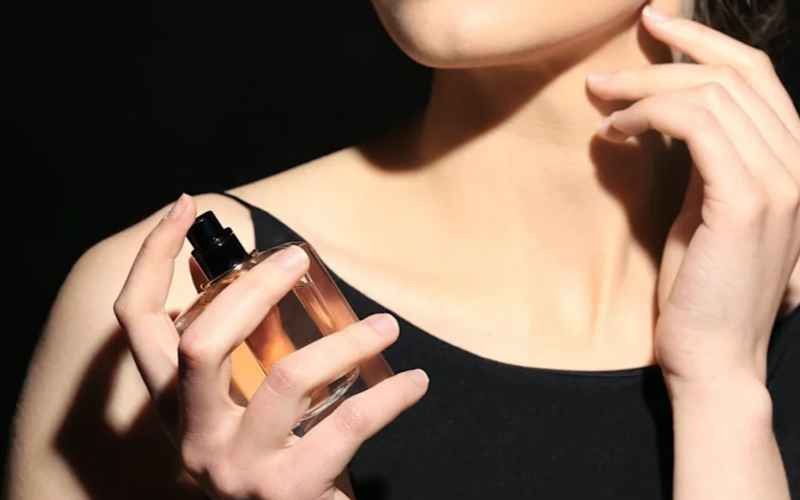 Want Your Perfume to Last Longer? 5 Effective Fragrance Hacks to Try
