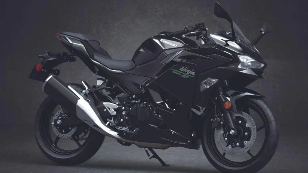 2025 Kawasaki Ninja 500: A stylish middleweight sportbike with a 451cc engine, priced at ₹5.29 lakh