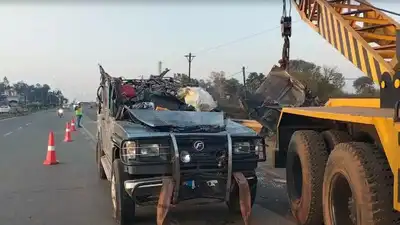 Tragic Road Accident in Jabalpur: Six Devotees Returning from Maha Kumbh Killed in Jeep-Bus Collision