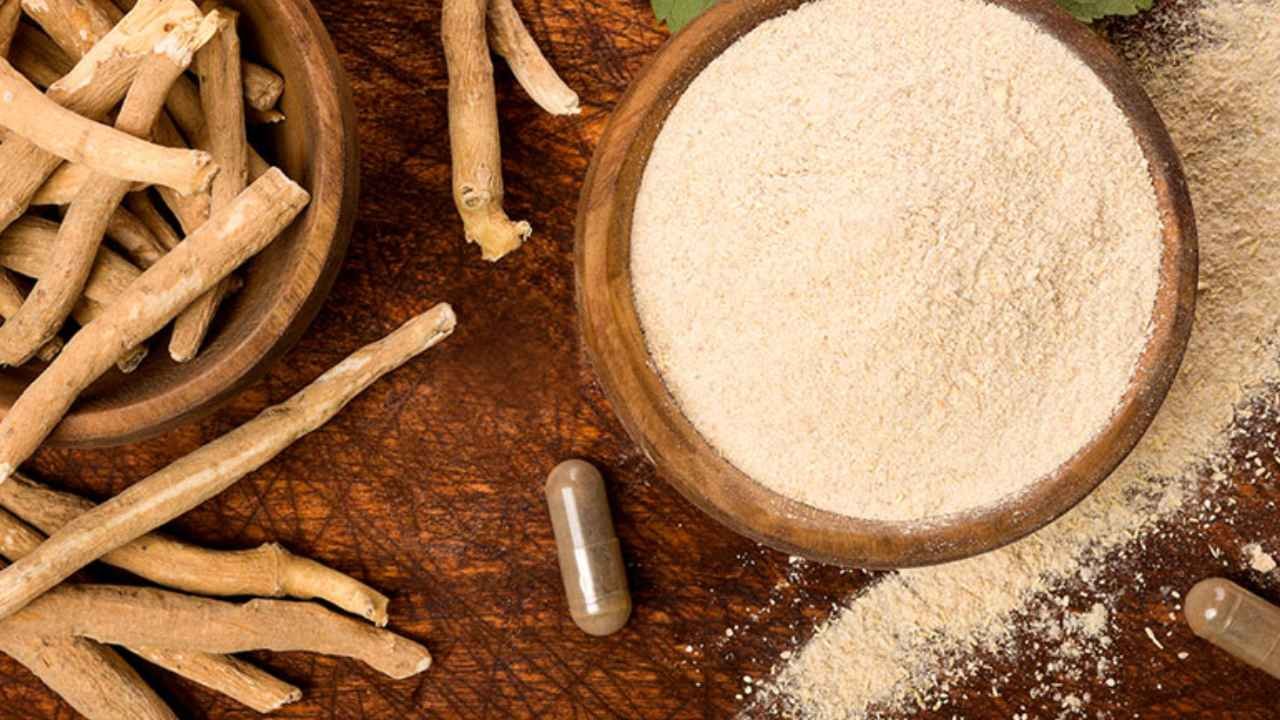 How Ashwagandha Helps Reduce Stress and Improve Sleep Naturally
