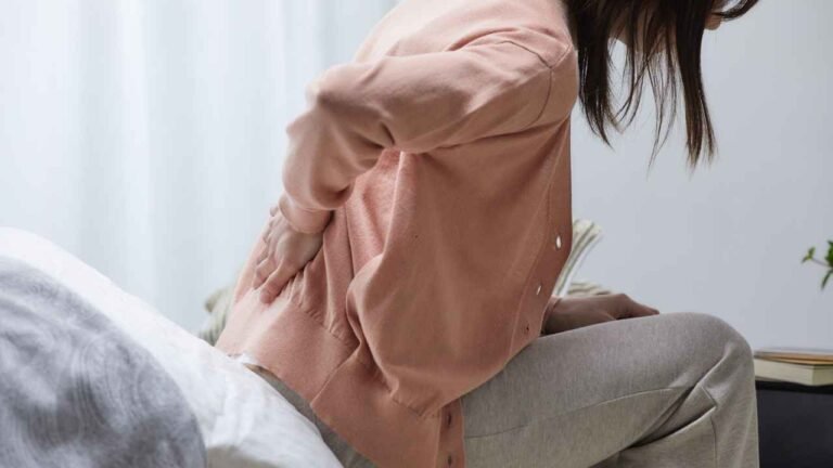 Walking for Wellness: How Just 100 Minutes a Day Can Alleviate Chronic Back Pain